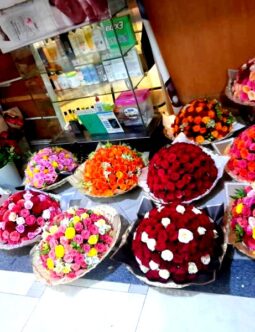 Flower shop display with many bouquets