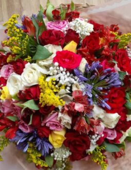 Mixed Roses with Filler Flowers