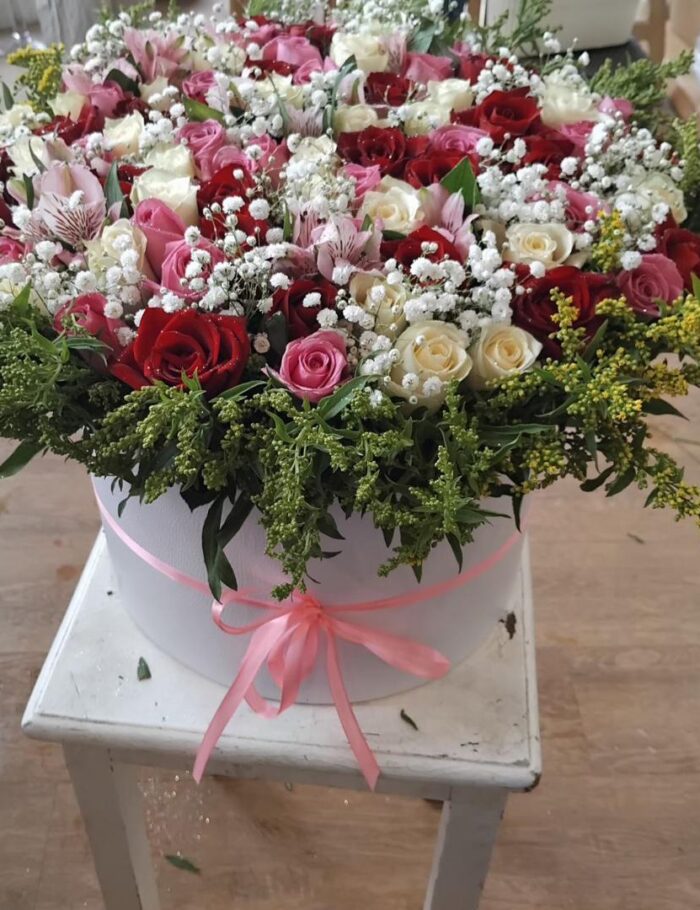 Elegant Welcome A Stunning Mix of Arranged Roses3